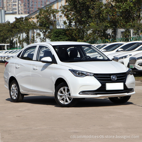 Low Price Gasoline Petrol Fuel 4 Doors 5 Seats Three Box Van Changan YueXiang Alsvin4 For Sale
